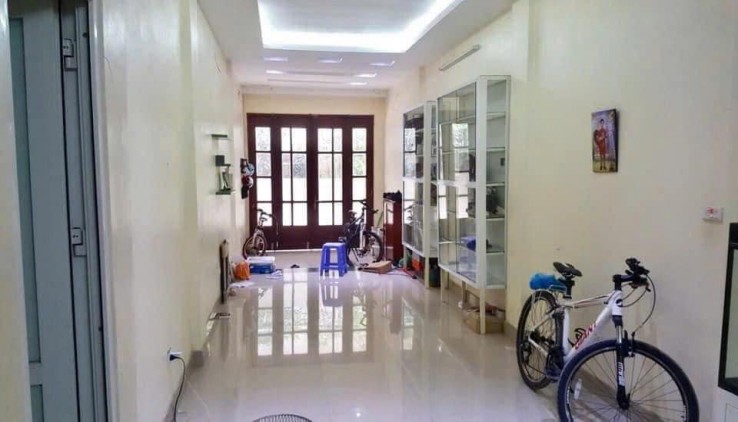Cho thuê làm Cà phê, VP kết hợp ở lại ngõ ô tô Đặng Văn Ngữ, 50m2, 4 tầng, 3 ngủ, 25 Triệu